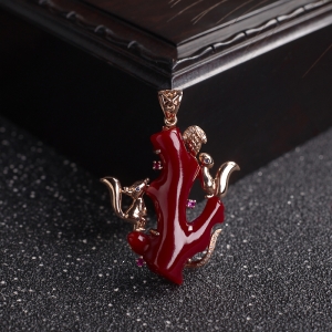 18K阿卡牛血红珊瑚树枝吊坠