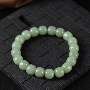 山料和田碧玉老形珠单圈手串