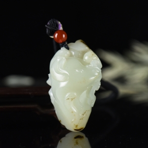 籽料和田白玉羊羊如意手把件