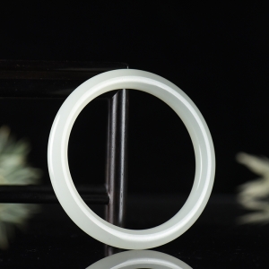 60mm山料和田白玉手镯