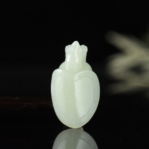 籽料和田白玉龙龟吊坠