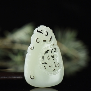 籽料和田白玉龙凤吊坠