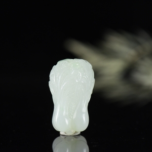 山料和田玉翠青百财吊坠