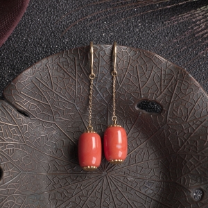 18KMOMO珊瑚桶珠耳环