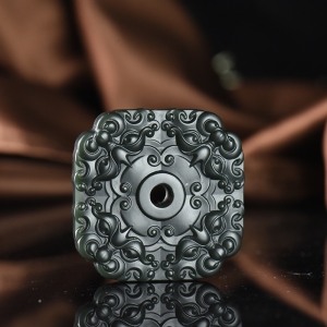 山料和田青玉守护平安扣吊坠