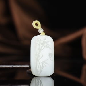 籽料和田白玉祝福吊坠