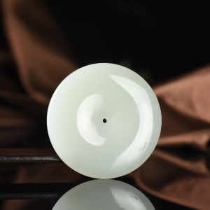 山料和田白玉平安扣吊坠