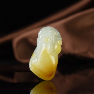 籽料和田白玉封侯拜相吊坠