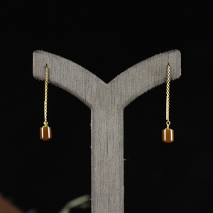 18K山料和田糖玉耳坠