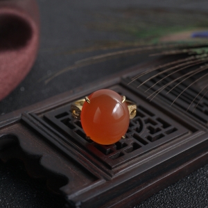 18K冰红南红戒指