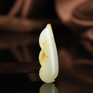 籽料和田白玉四季平安吊坠