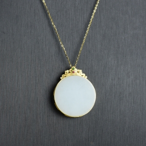 18K籽料和田白玉无事牌吊坠