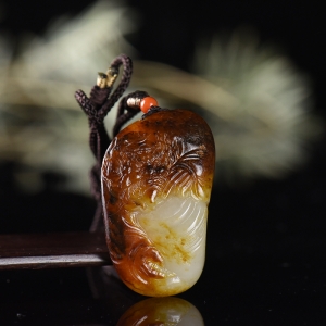 籽料和田白玉钟馗吊坠