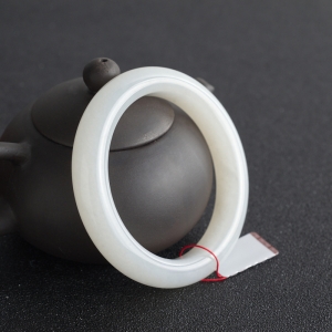 57mm山料和田白玉平安镯