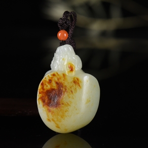 籽料和田白玉龙龟吊坠