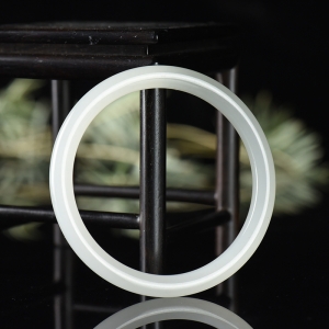 56mm山料和田白玉叮当镯