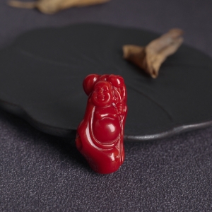 阿卡牛血红珊瑚弥勒佛吊坠