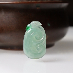糯冰种飘翠翡翠如意吊坠