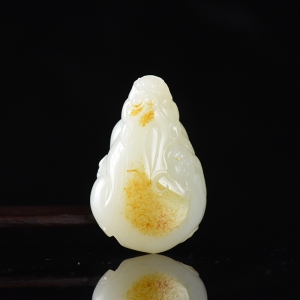 山流水料和田白玉貔貅吊坠