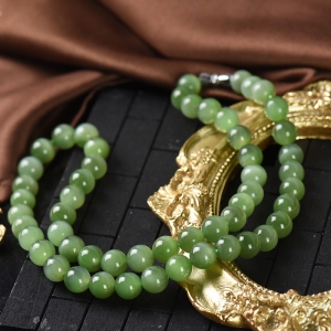 8mm山料和田碧玉猫眼项链