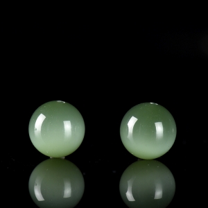 13.5mm山料和田碧玉珠子（二件）