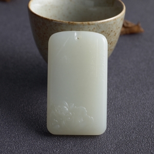 山料和田白玉莲花吊坠