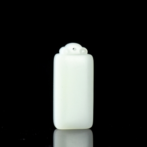 籽料和田白玉无事牌吊坠