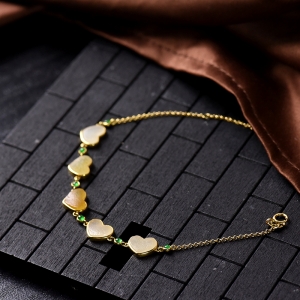 18K籽料和田玉爱心手链