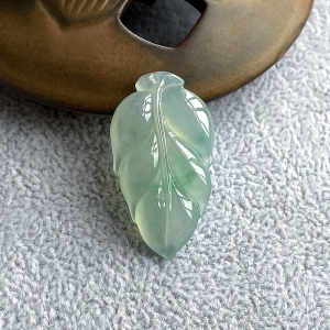 冰种飘花翡翠金枝玉叶吊坠