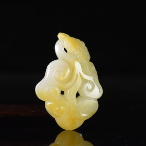 籽料和田白玉如意吊坠