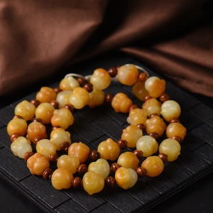 籽料和田玉弥勒佛项链