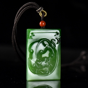 山料和田碧玉貔貅吊坠