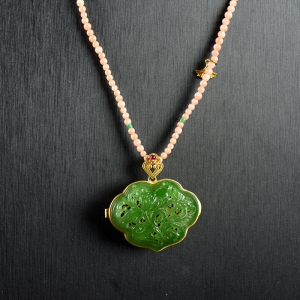 山料和田碧玉如意香囊吊坠