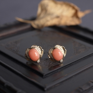 18KMOMO珊瑚耳钉
