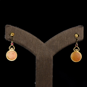 18K籽料和田玉耳坠