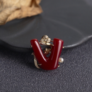 18K阿卡牛血红珊瑚树枝吊坠