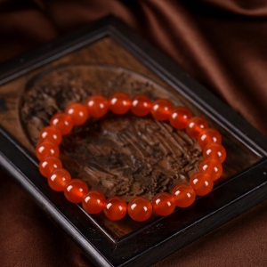 8.5mm冰红南红单圈手串