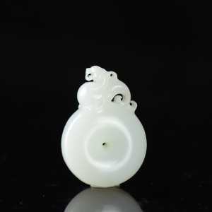 山流水料和田白玉龙保平安吊坠