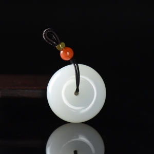 籽料和田白玉平安扣吊坠