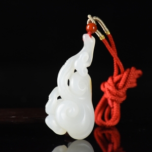 籽料和田白玉如意吊坠