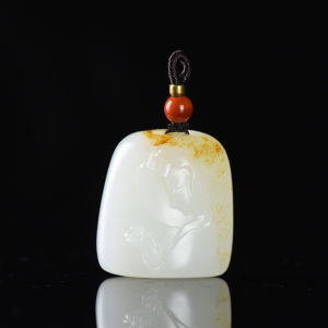 籽料和田白玉观音吊坠