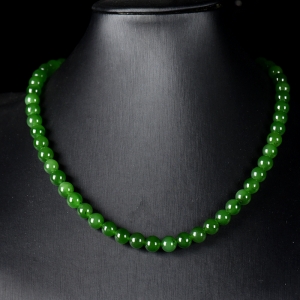 8mm山料和田碧玉项链