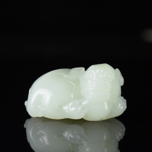 籽料和田白玉貔貅吊坠