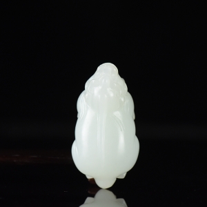 山流水料和田羊脂白玉貔貅吊坠