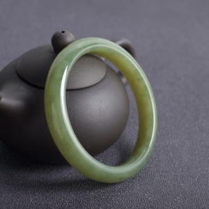 62.5mm山料和田黄玉平安镯