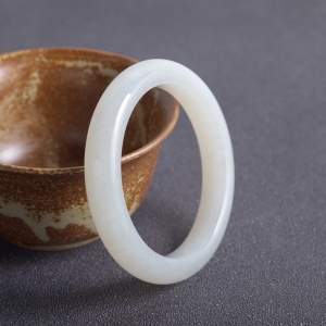 58.5mm山料和田白玉平安镯