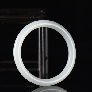 54mmm山料和田白玉圆镯