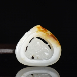 籽料和田白玉一夜封侯吊坠