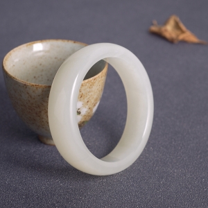 59mm山料和田白玉平安镯