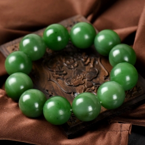 20mm山料和田碧玉单圈手串